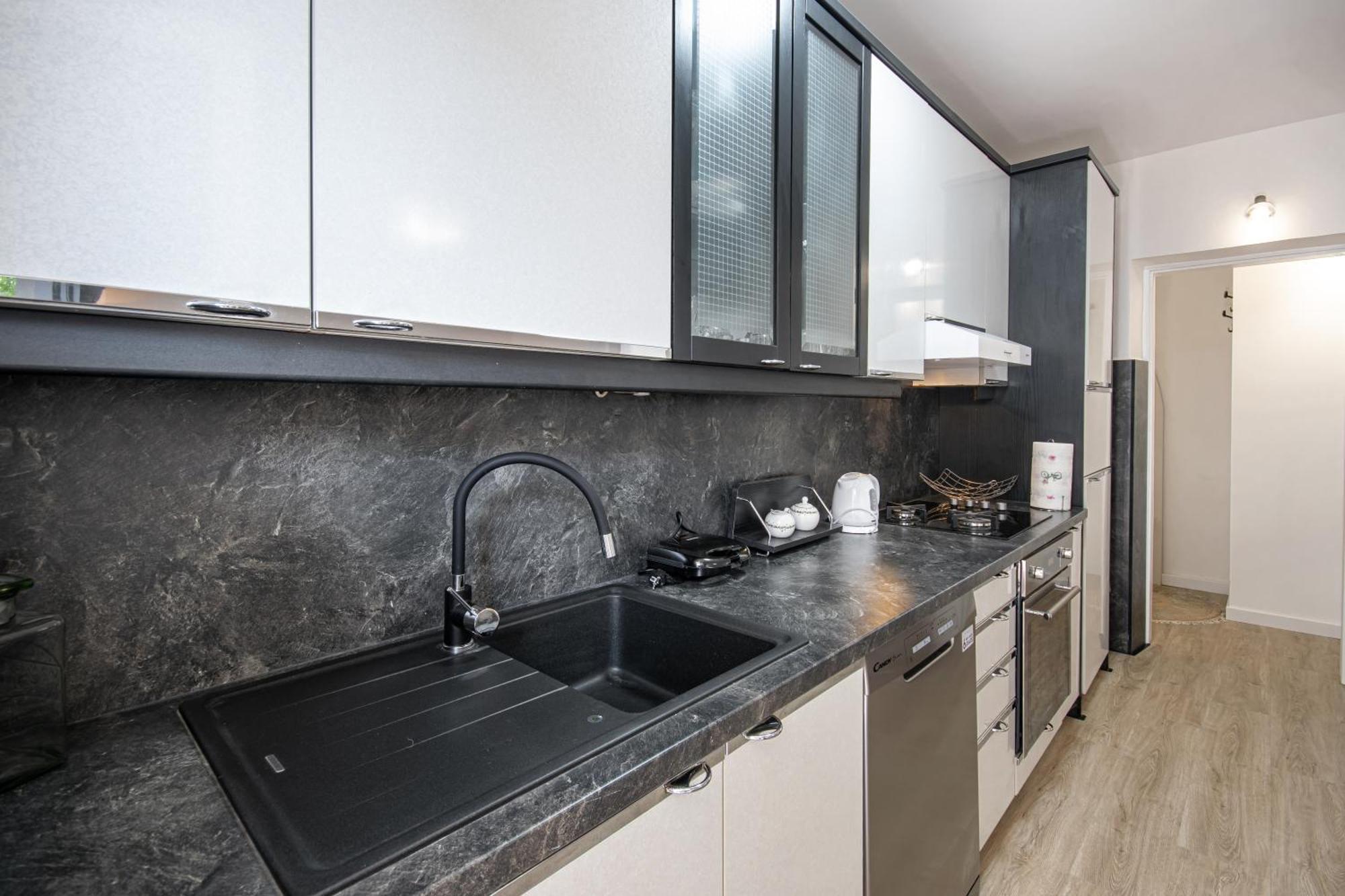 Apartments Filipeti มาคาร์สกา ภายนอก รูปภาพ